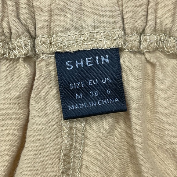 SHEIN Push-Buckle Belted Shorts, Khaki, Size Medium (6), Worn Once - Picture 8 of 8